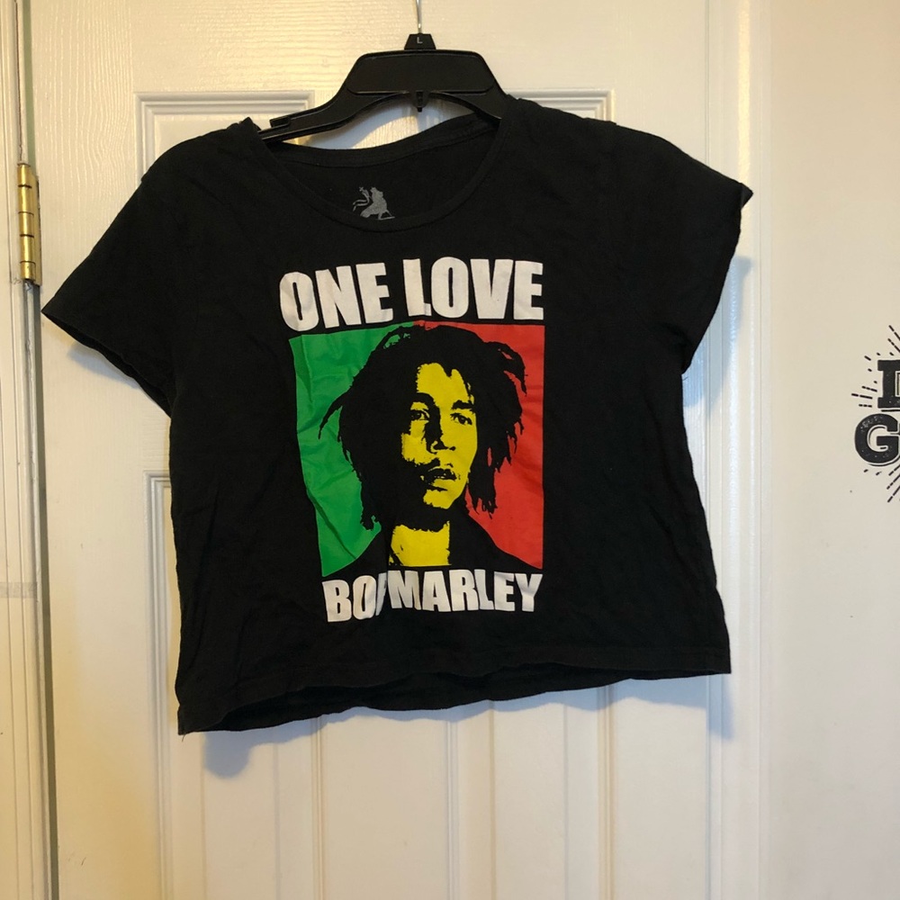 Graphic tee